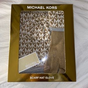 MICHEAL KORS scarf, hat, and glove set